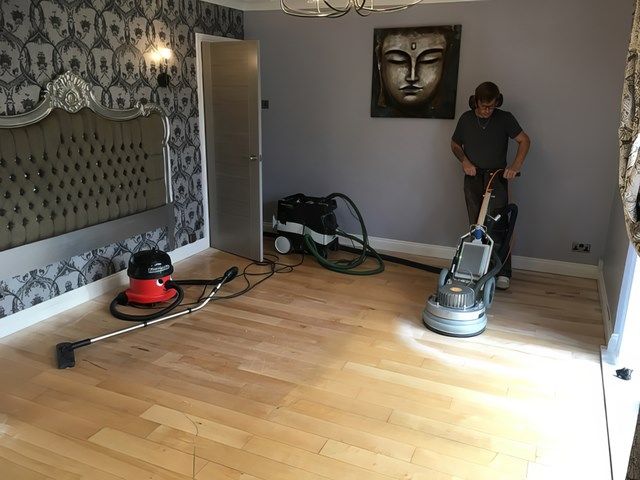 wood-floor-sanding-7-kireth-ai