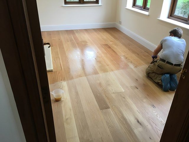 wood-floor-sanding-5-kireth-ai