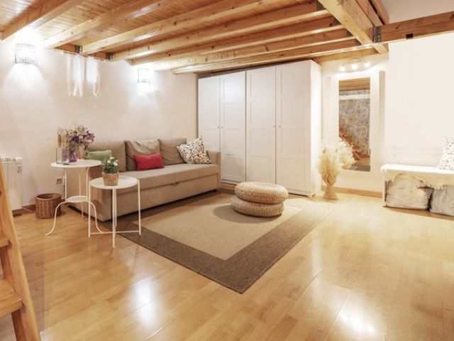 pine-floor-sanding-7-kireth-ai