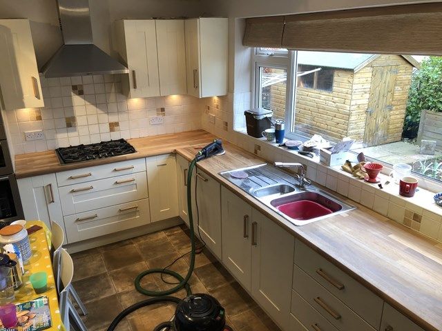 wooden-worktop-sanding-2-kireth-ai