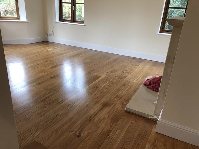 wood-floor-sanding-2-kireth-ai